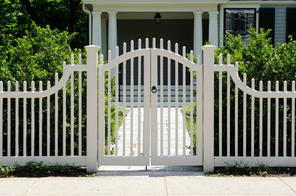Cost of Fence Gate Adjustment in Great Falls